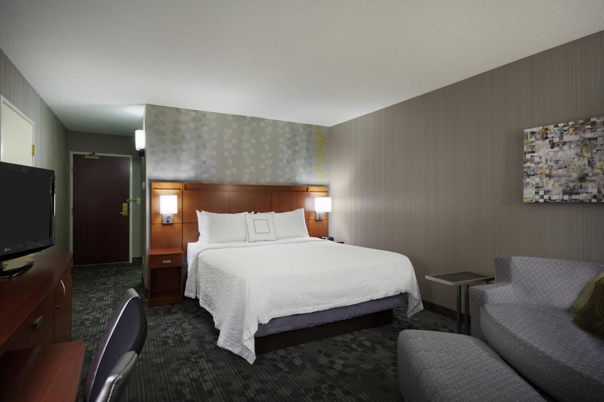 Courtyard Chicago St. Charles Hotell Saint Charles Exteriör bild